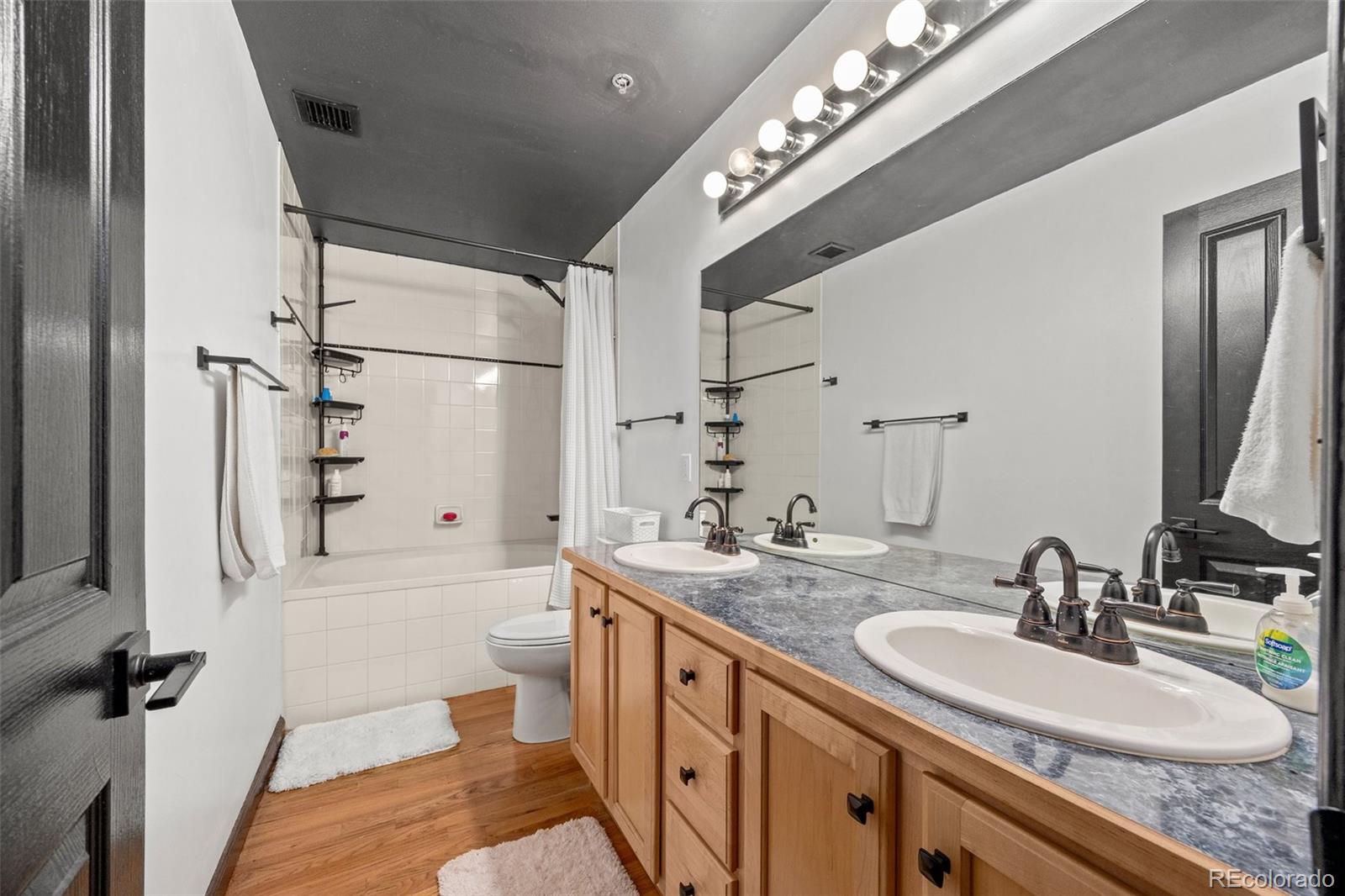 MLS Image #24 for 1555  california street,denver, Colorado
