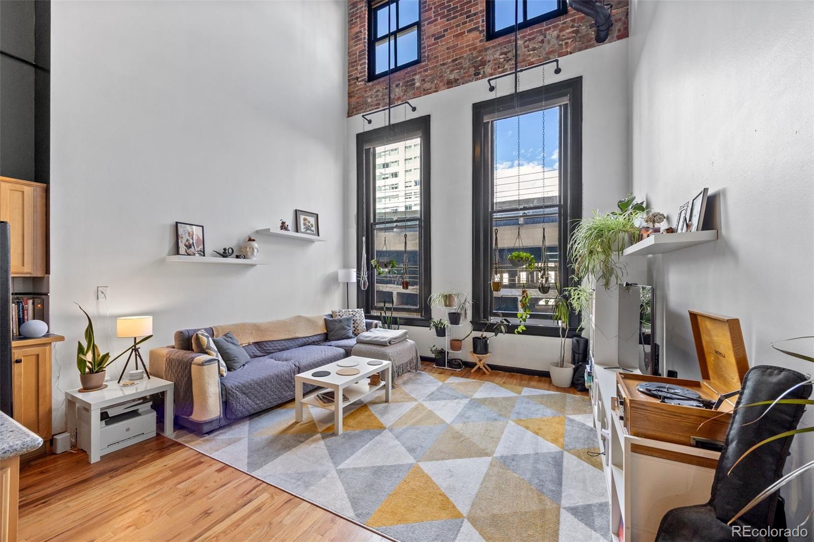 MLS Image #6 for 1555  california street,denver, Colorado