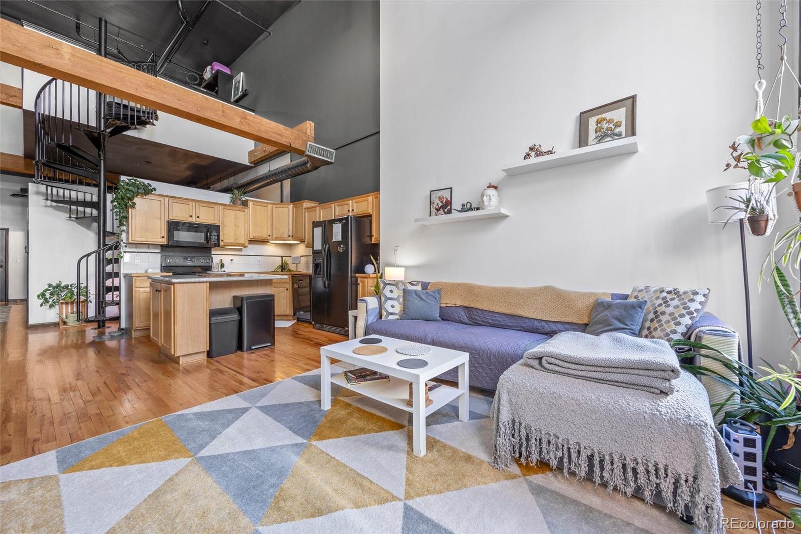 MLS Image #9 for 1555  california street,denver, Colorado
