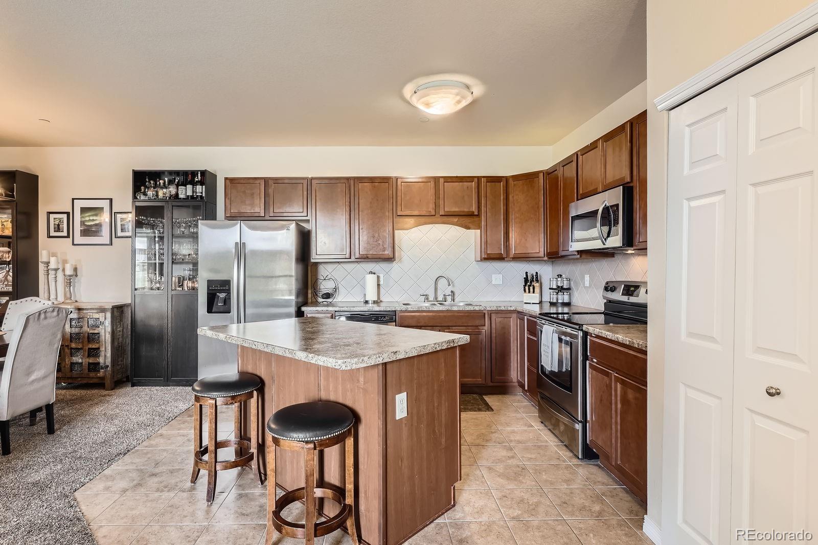 MLS Image #10 for 7292 s blackhawk street,englewood, Colorado