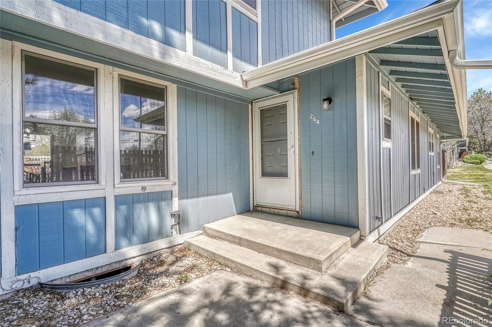 MLS Image #1 for 264 s newark circle,aurora, Colorado