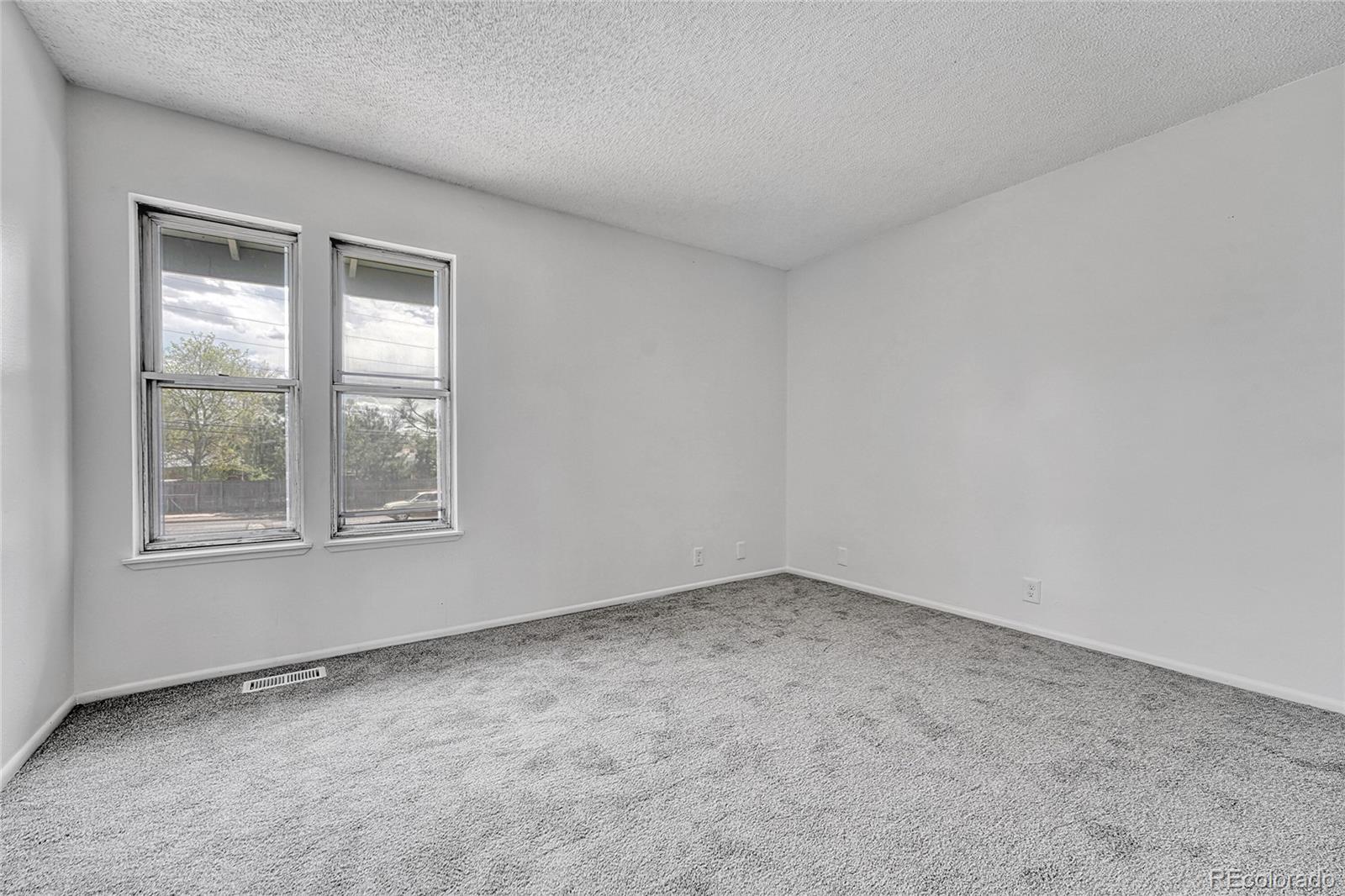 MLS Image #17 for 264 s newark circle,aurora, Colorado