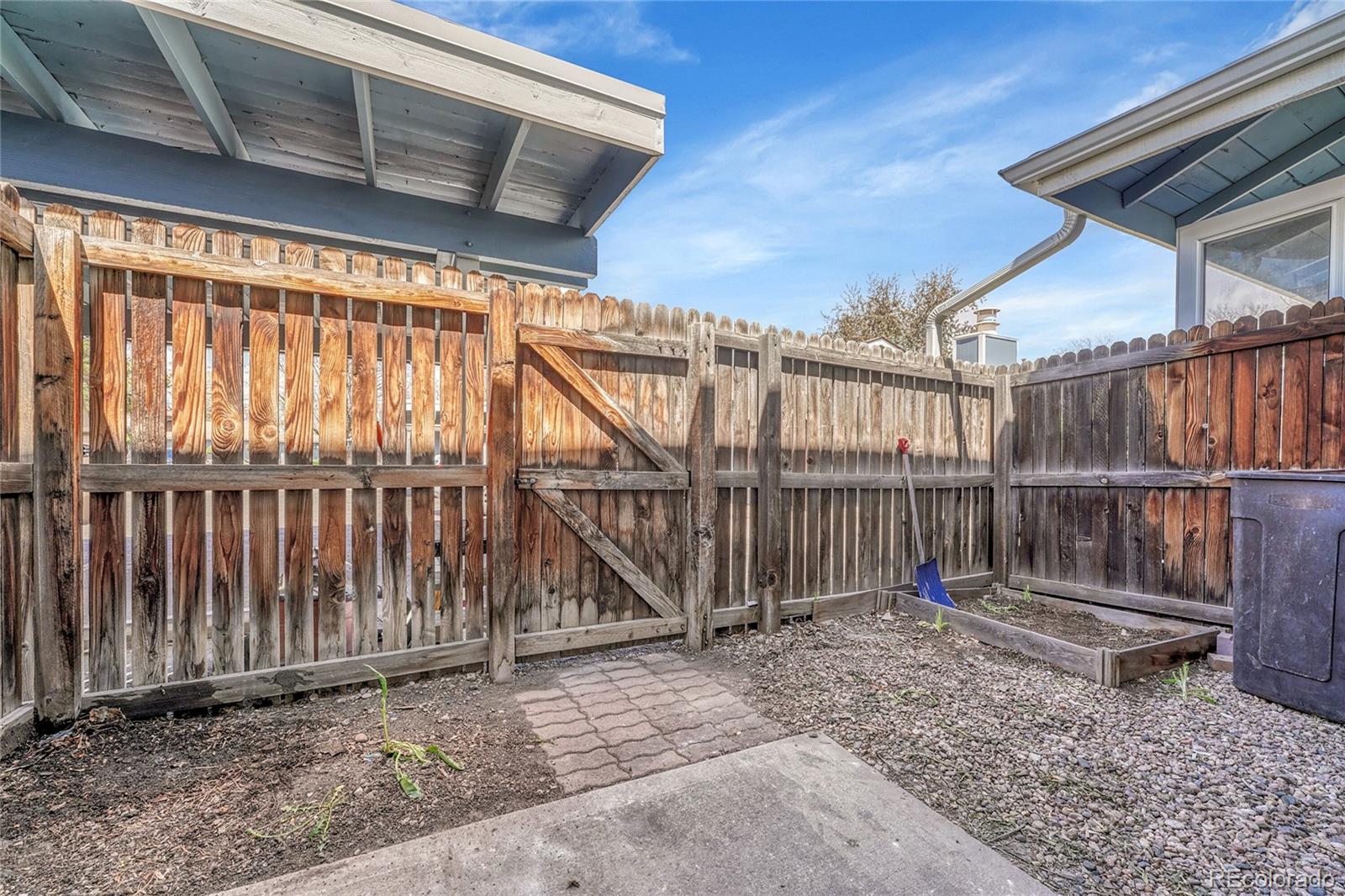 MLS Image #23 for 264 s newark circle,aurora, Colorado