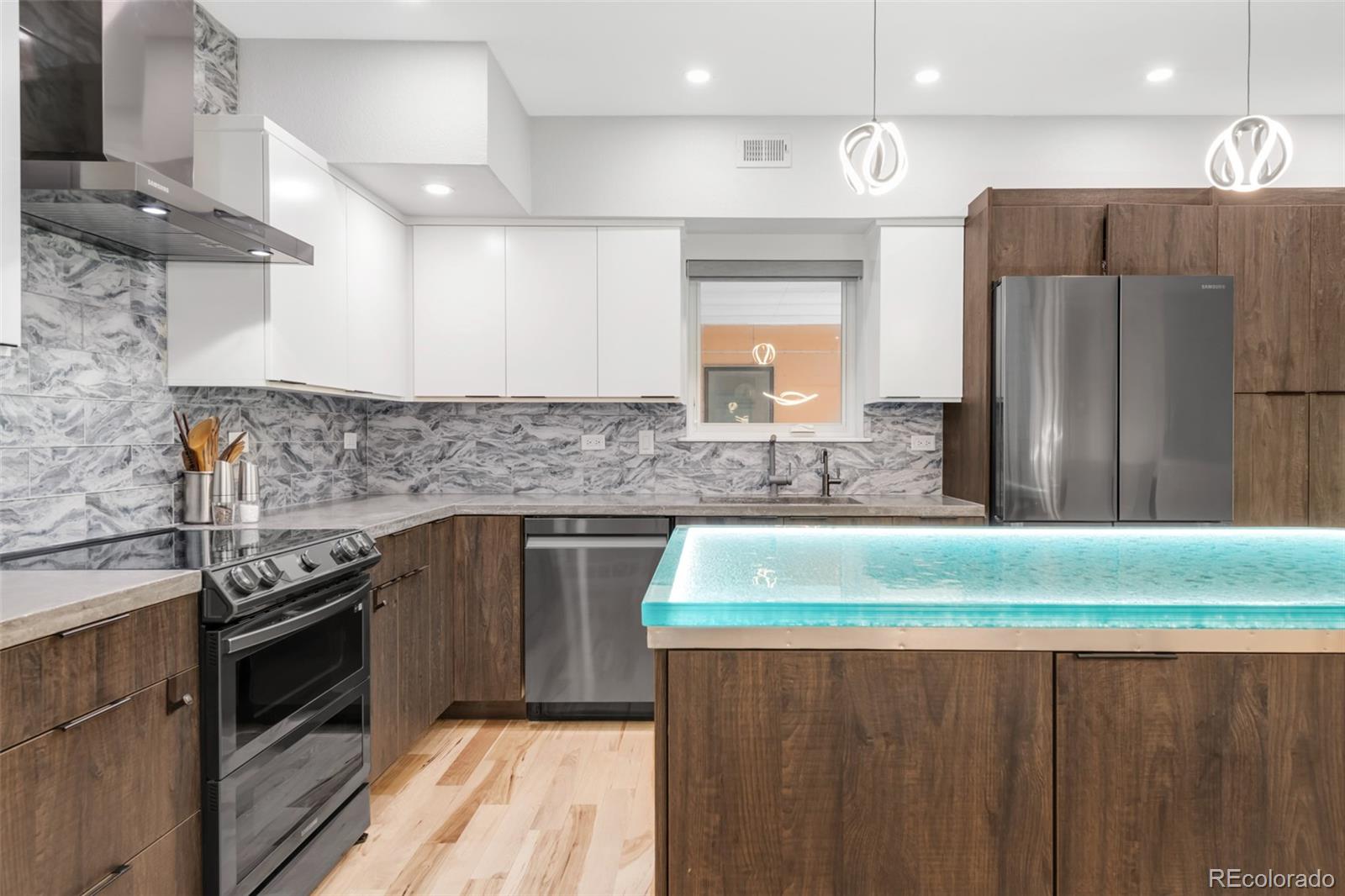MLS Image #5 for 3295  blake street,denver, Colorado