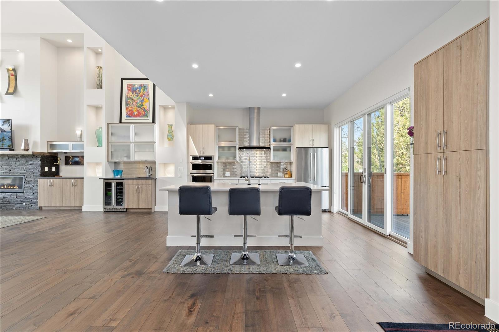 MLS Image #10 for 942 s fulton street,denver, Colorado