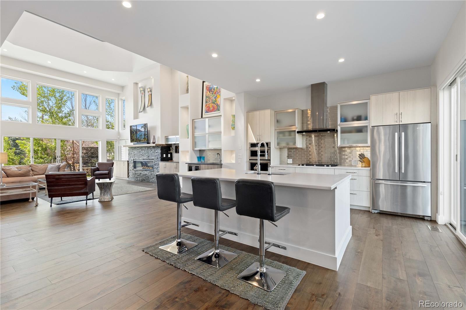 MLS Image #11 for 942 s fulton street,denver, Colorado