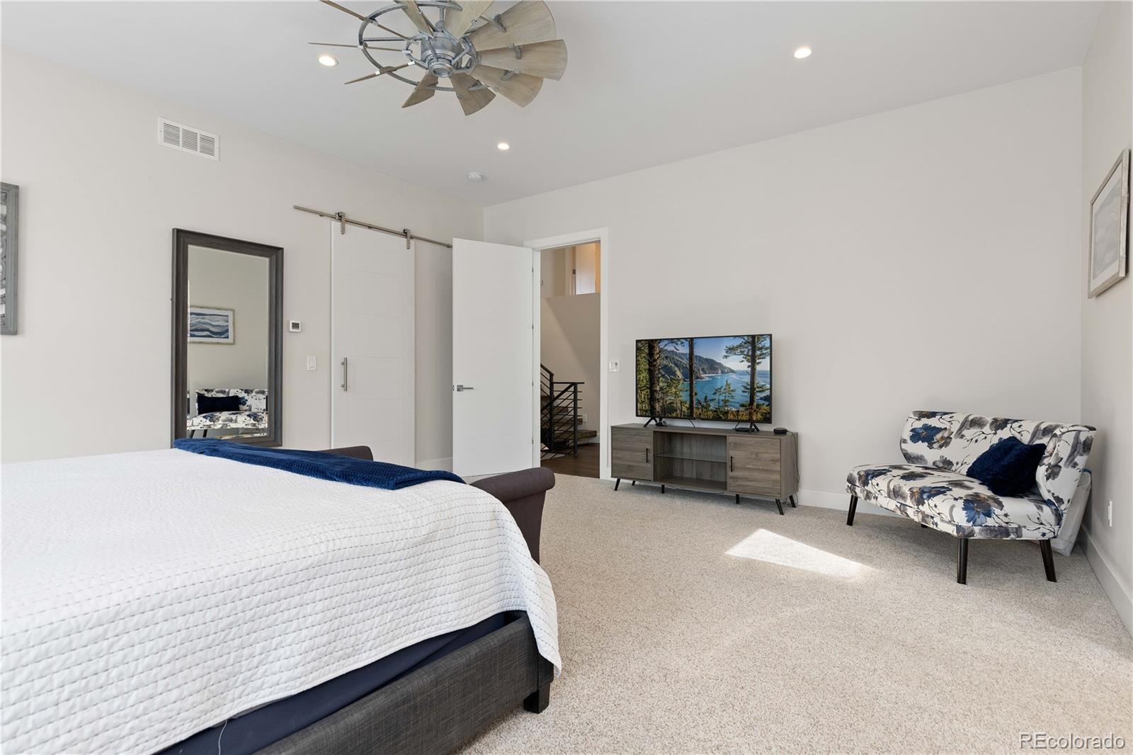 MLS Image #19 for 942 s fulton street,denver, Colorado