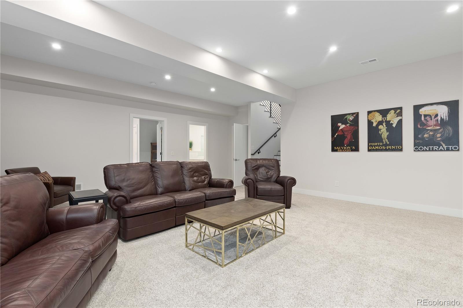 MLS Image #32 for 942 s fulton street,denver, Colorado