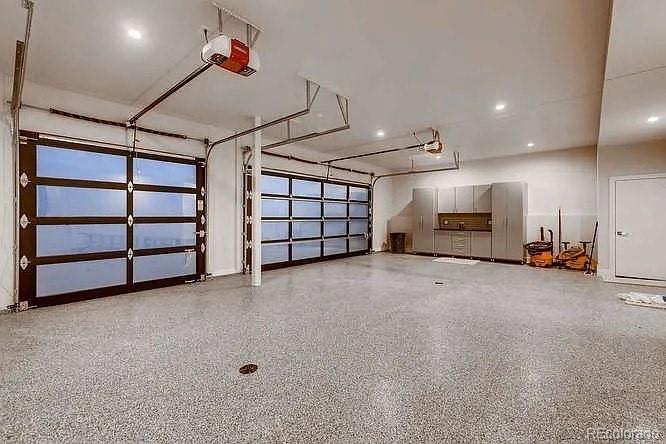 MLS Image #35 for 942 s fulton street,denver, Colorado