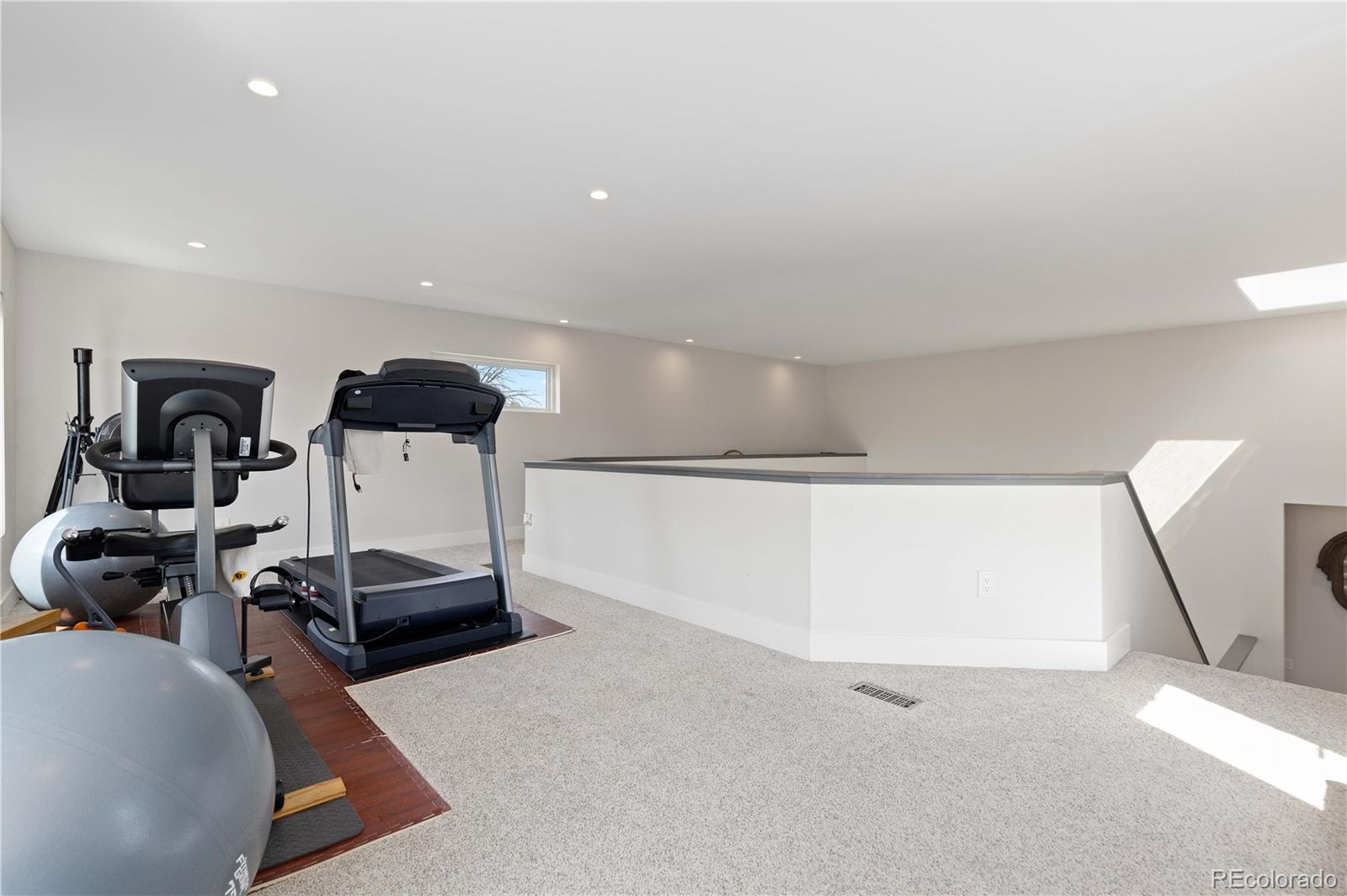 MLS Image #36 for 942 s fulton street,denver, Colorado