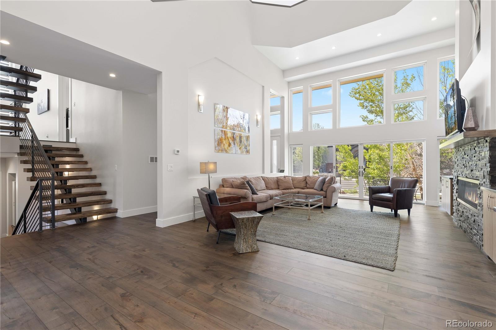 MLS Image #4 for 942 s fulton street,denver, Colorado