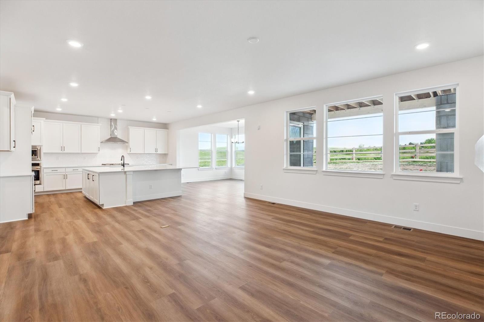 MLS Image #7 for 8601  yellowcress street,littleton, Colorado