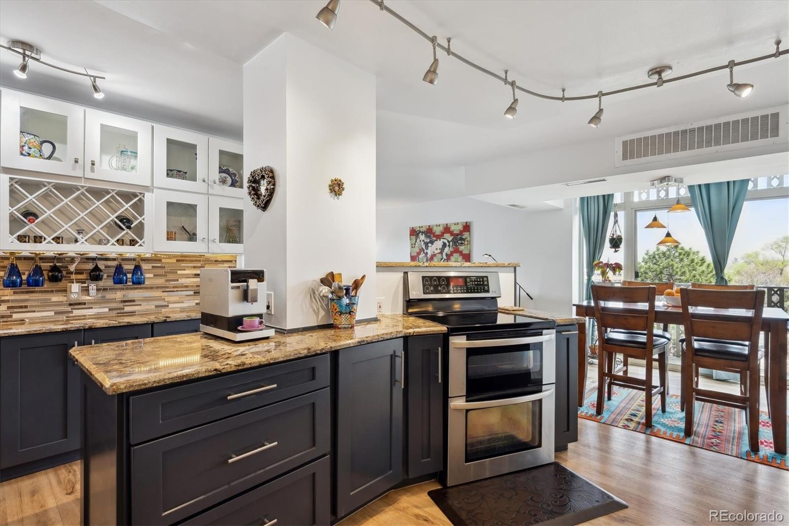 MLS Image #3 for 1223  race street,denver, Colorado