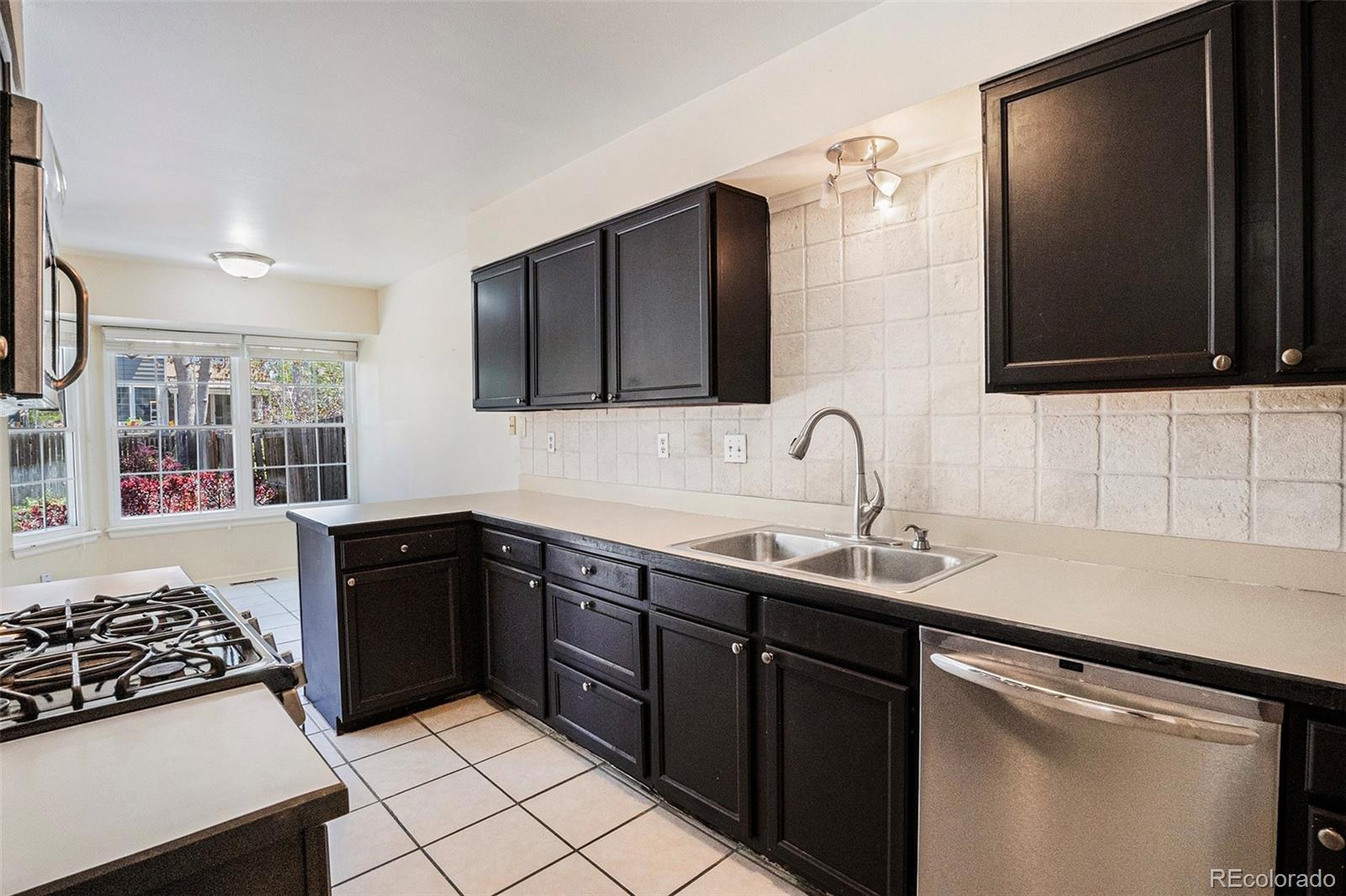 MLS Image #3 for 1566 s syracuse street,denver, Colorado