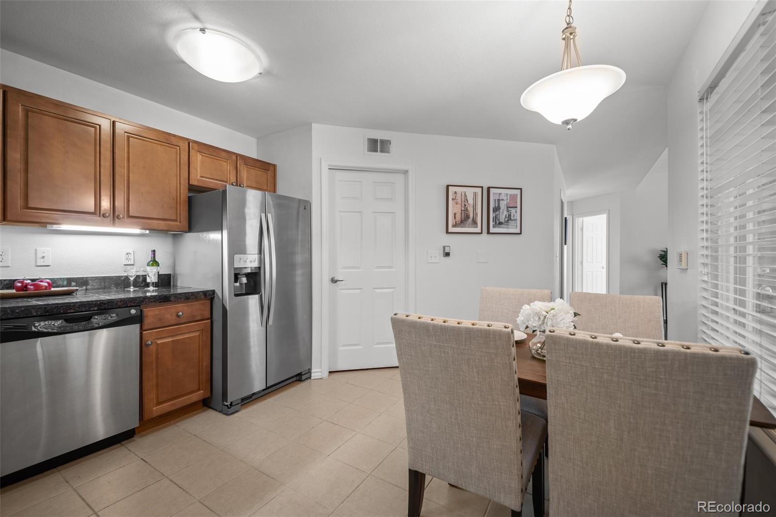 MLS Image #9 for 8603 e dry creek road 214,englewood, Colorado