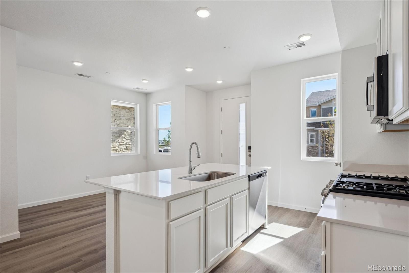 MLS Image #5 for 1368  penner drive,erie, Colorado