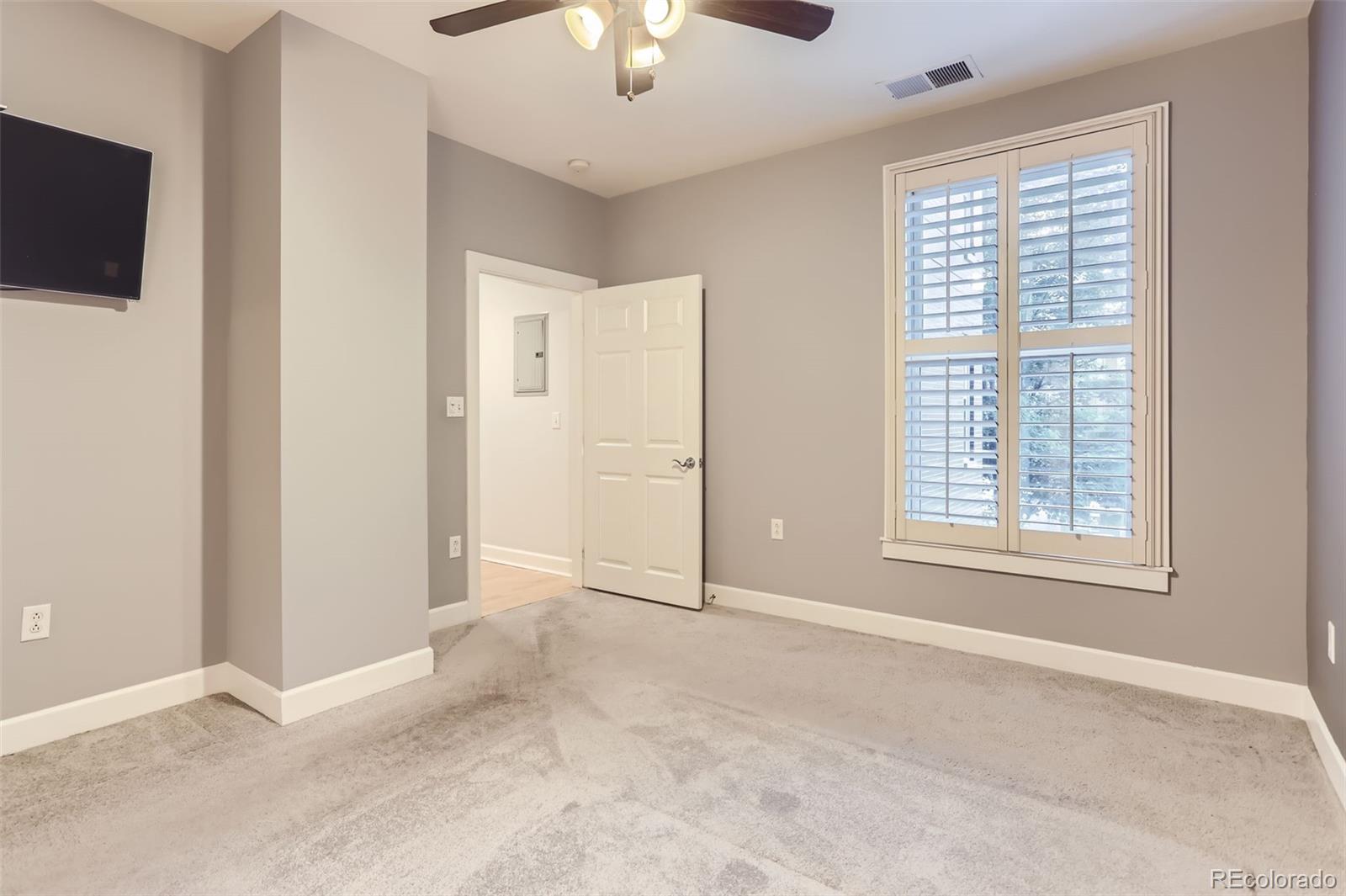 MLS Image #5 for 1630 n clarkson street,denver, Colorado