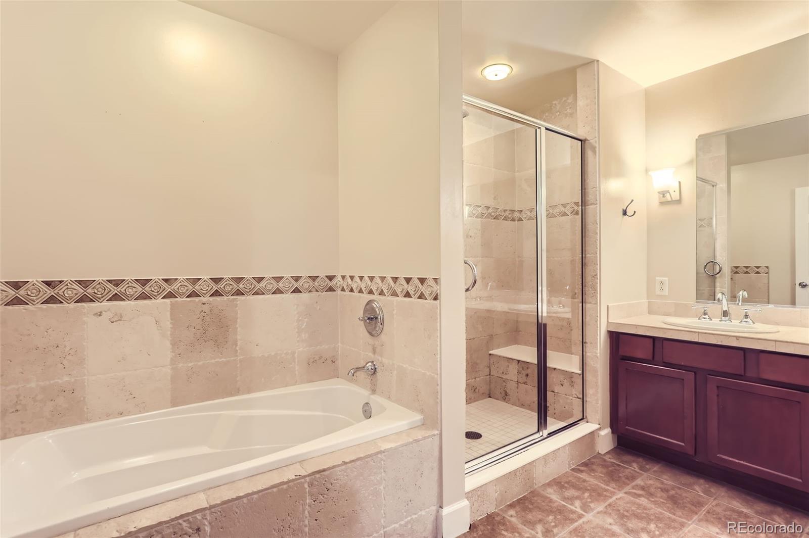 MLS Image #6 for 1630 n clarkson street,denver, Colorado