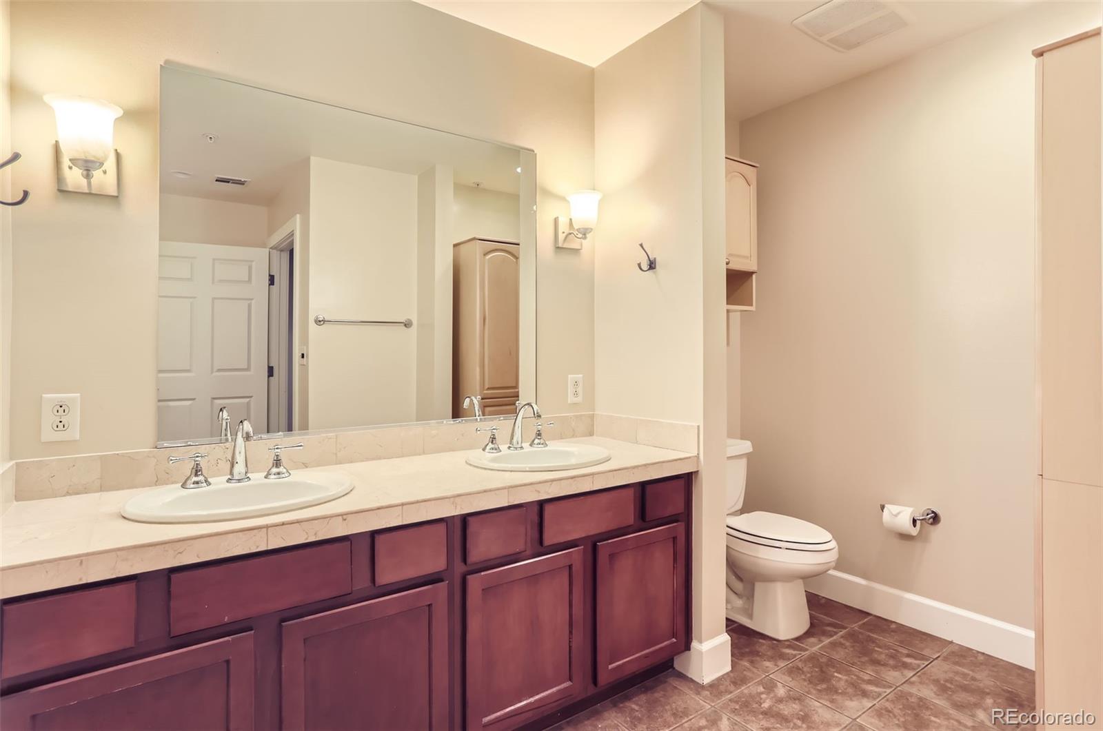 MLS Image #7 for 1630 n clarkson street,denver, Colorado