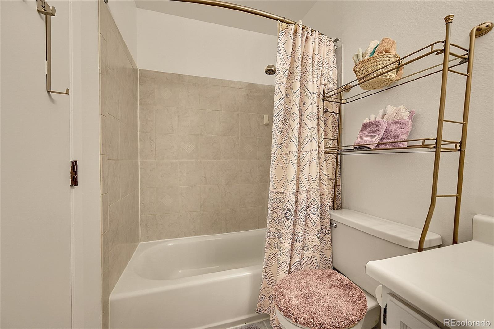 MLS Image #13 for 6650 e arizona avenue,denver, Colorado