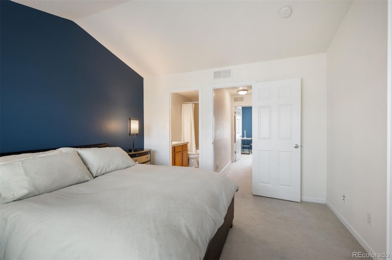 MLS Image #15 for 767  roslyn street,denver, Colorado