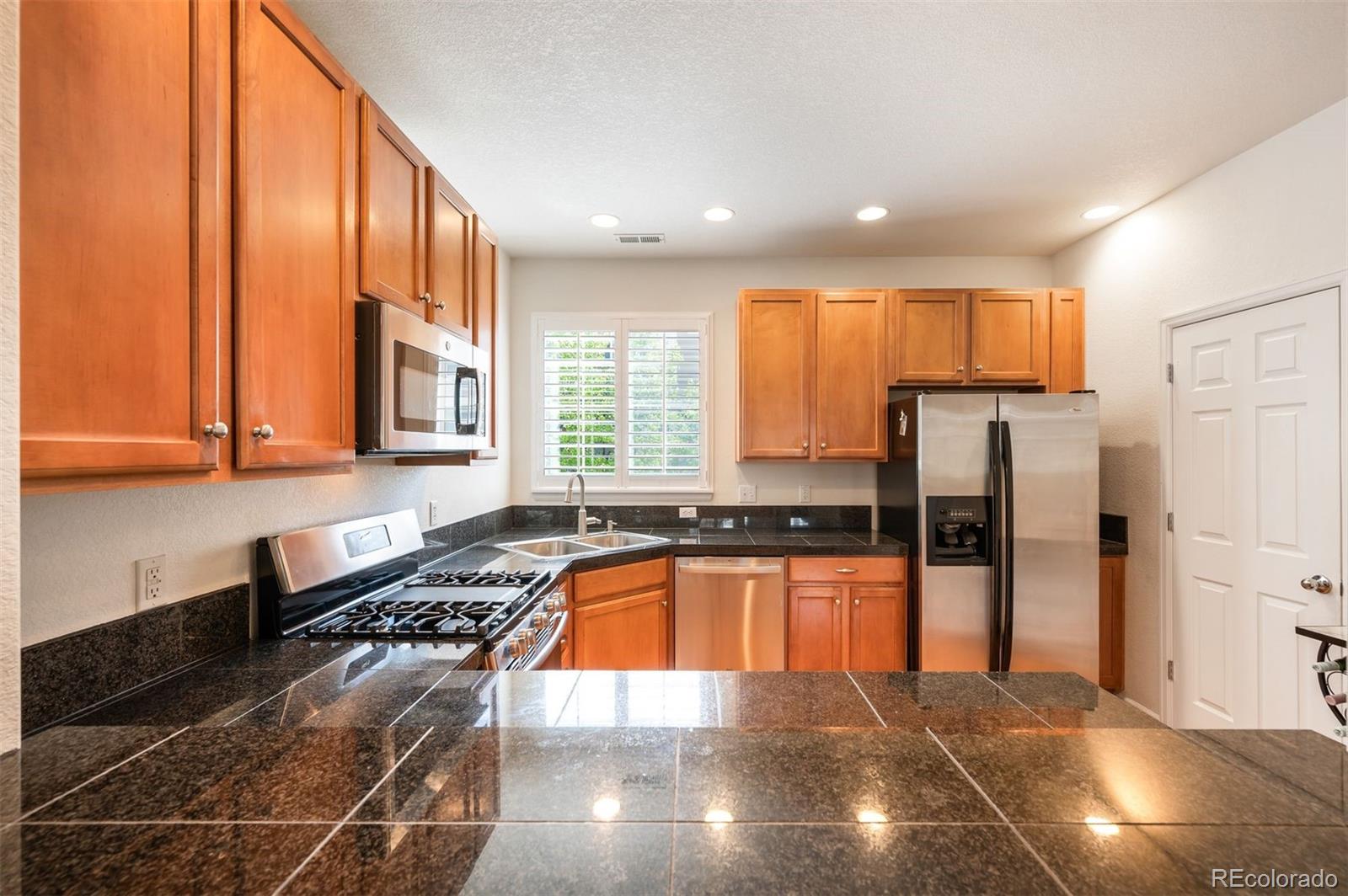 MLS Image #9 for 767  roslyn street,denver, Colorado
