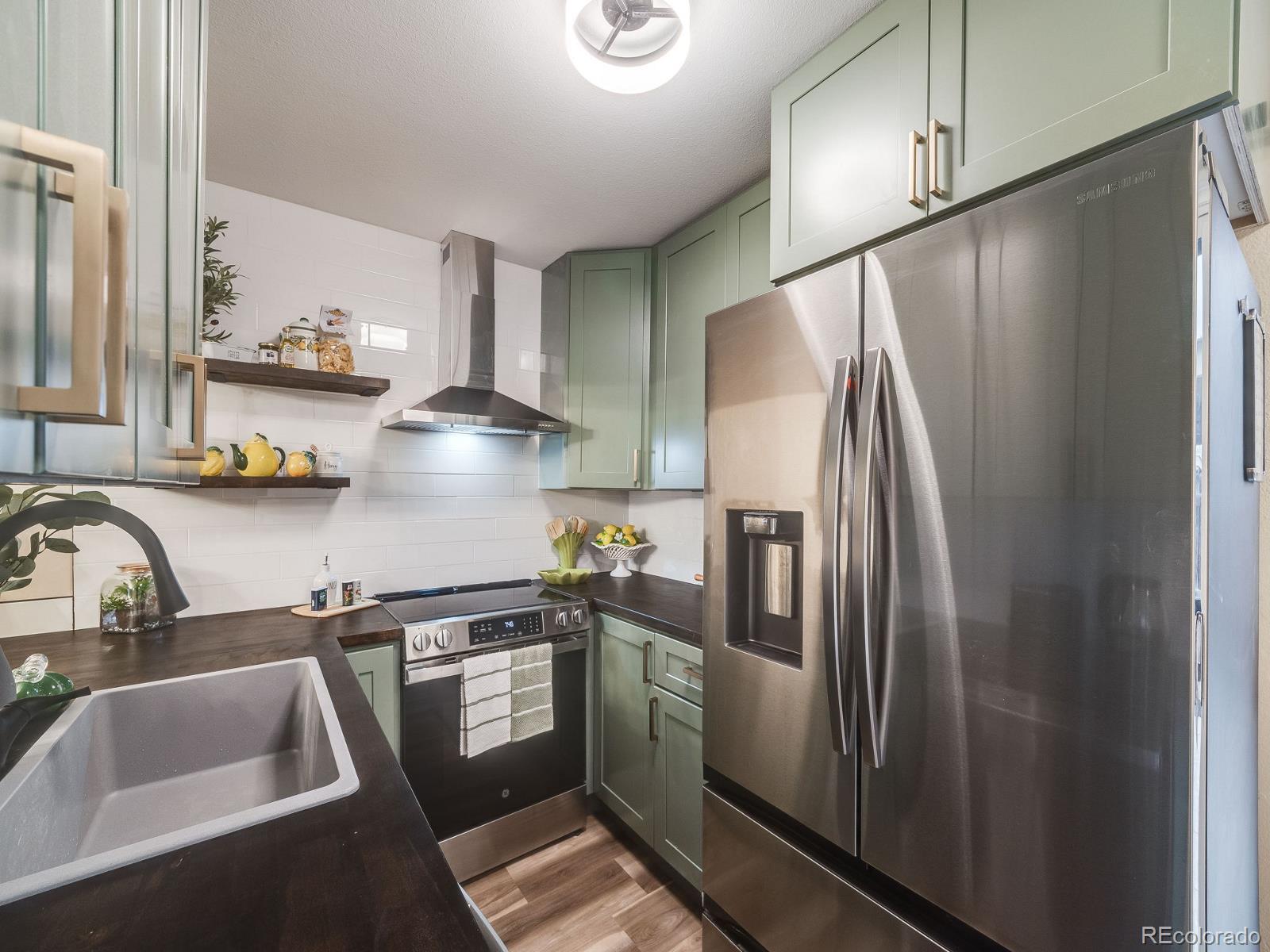 MLS Image #11 for 1103 s monaco parkway ,denver, Colorado