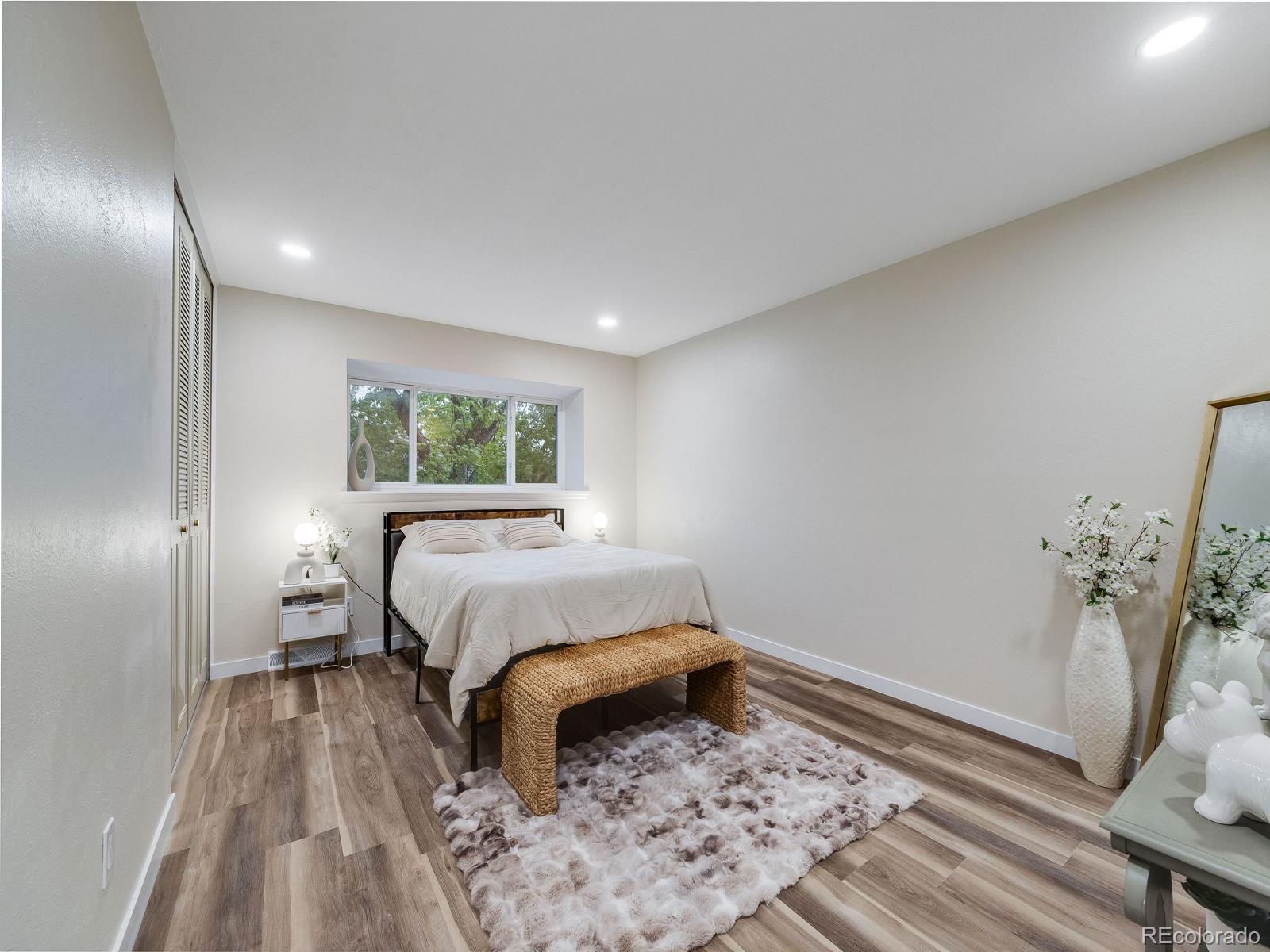 MLS Image #14 for 1103 s monaco parkway ,denver, Colorado