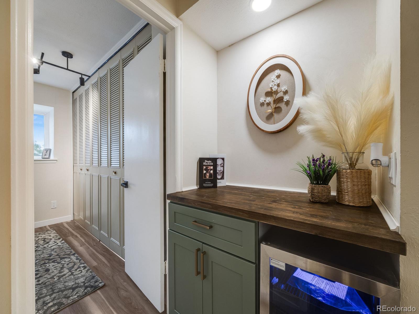 MLS Image #24 for 1103 s monaco parkway ,denver, Colorado