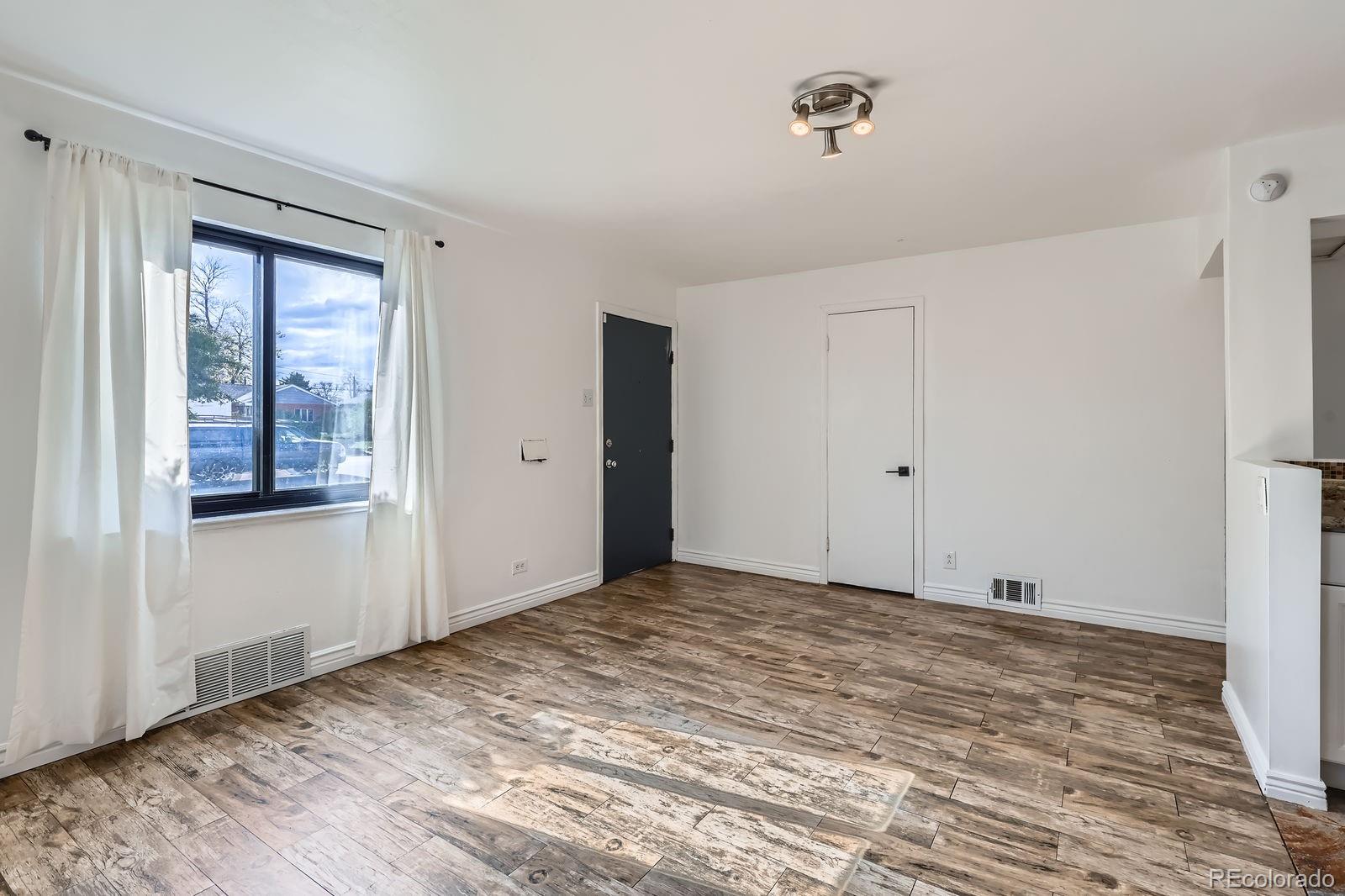 MLS Image #5 for 2220  quebec street,denver, Colorado
