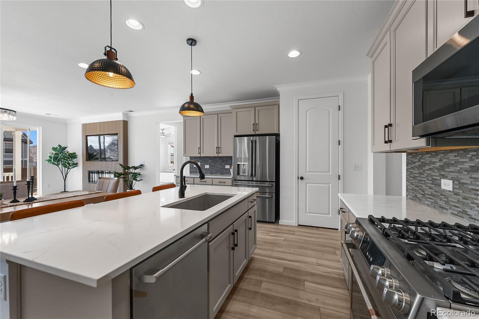 MLS Image #9 for 180 n edge cliff street,castle rock, Colorado