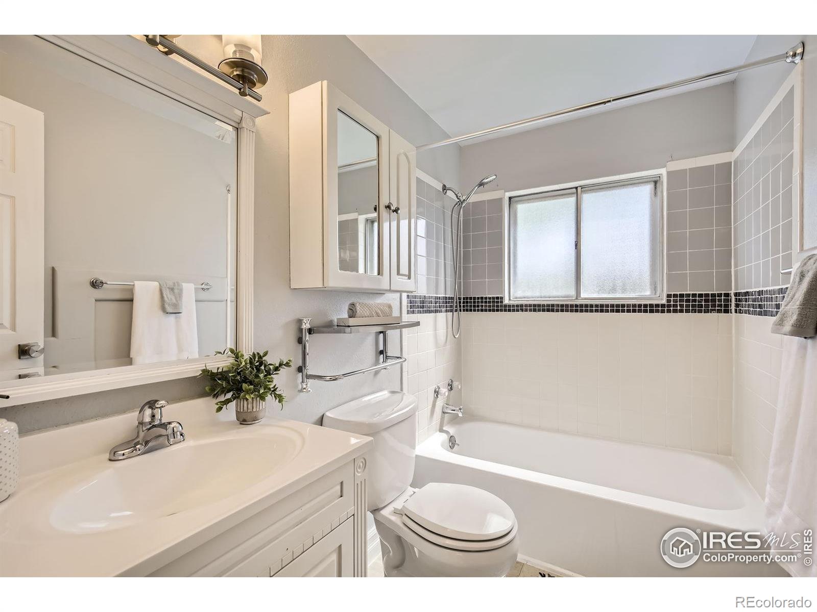 MLS Image #15 for 1352 s terry street,longmont, Colorado