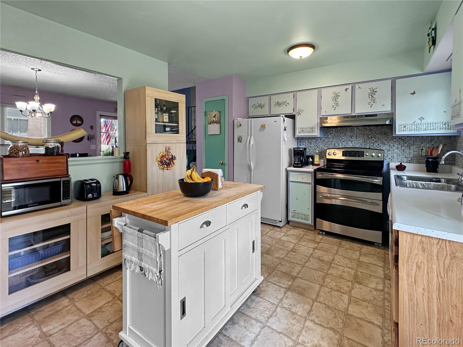 MLS Image #6 for 12622 w radcliff avenue,morrison, Colorado