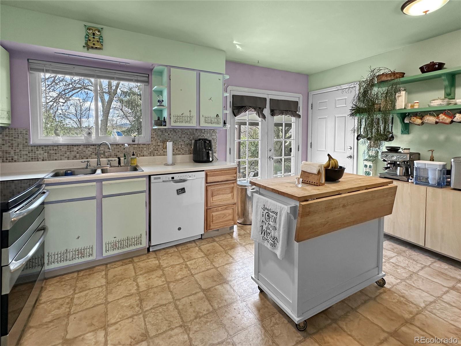 MLS Image #7 for 12622 w radcliff avenue,morrison, Colorado