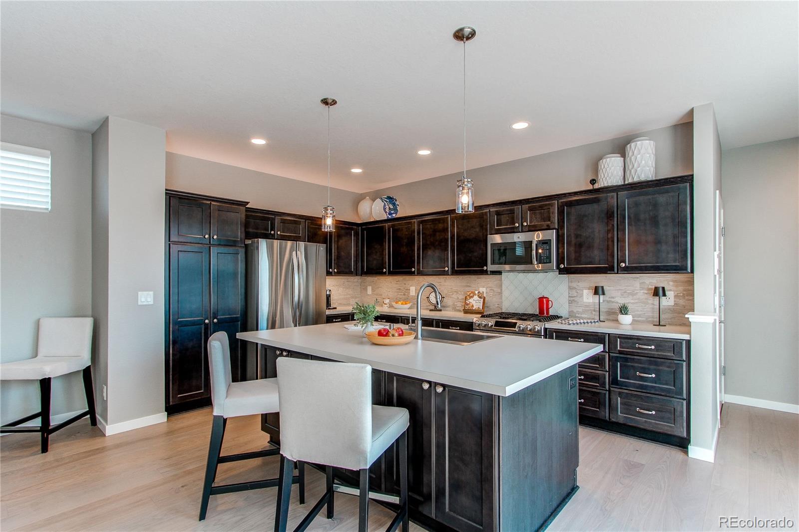 MLS Image #11 for 10152  southlawn circle,commerce city, Colorado
