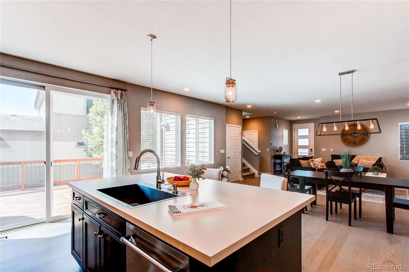 MLS Image #13 for 10152  southlawn circle,commerce city, Colorado