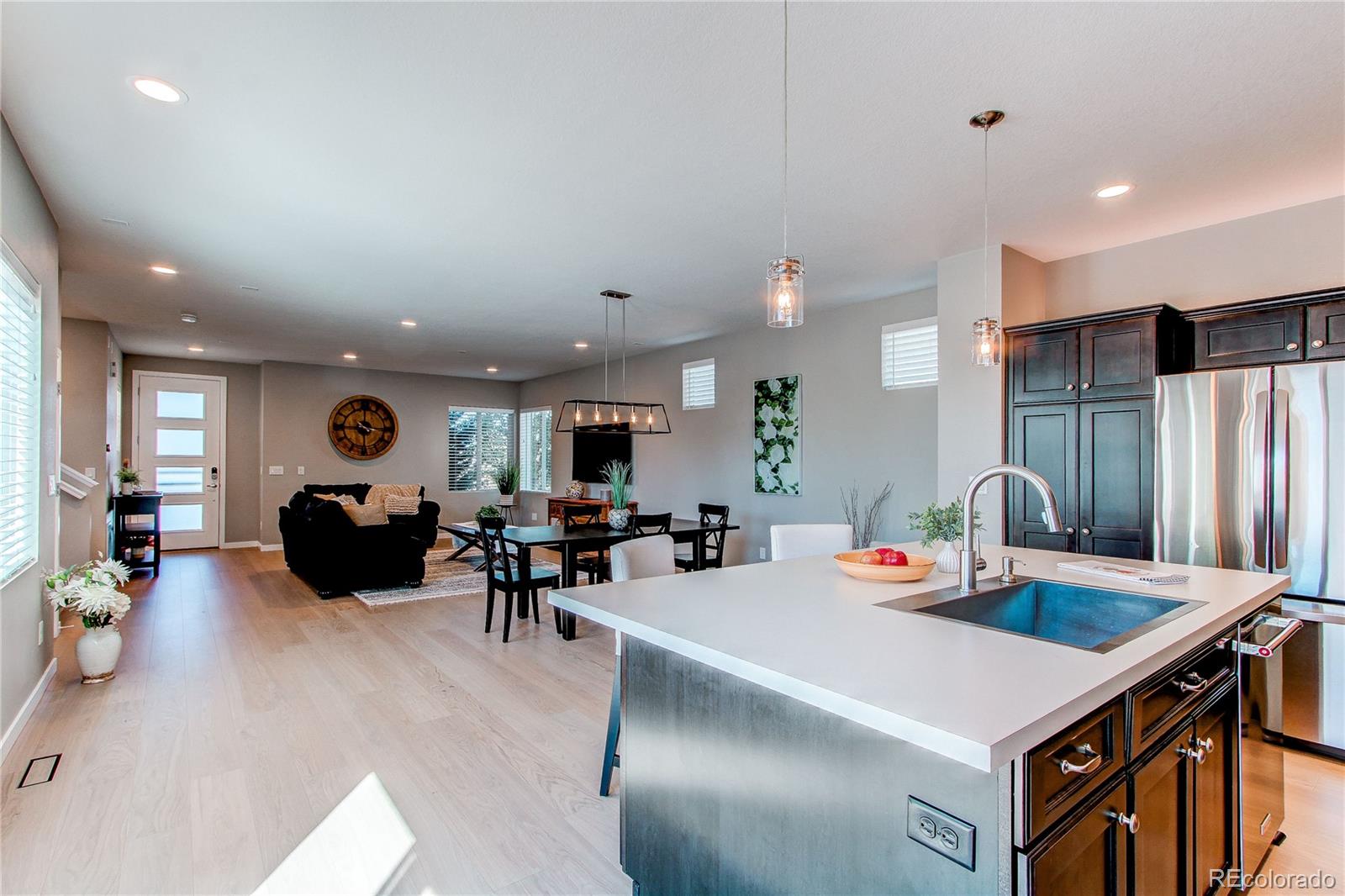 MLS Image #15 for 10152  southlawn circle,commerce city, Colorado
