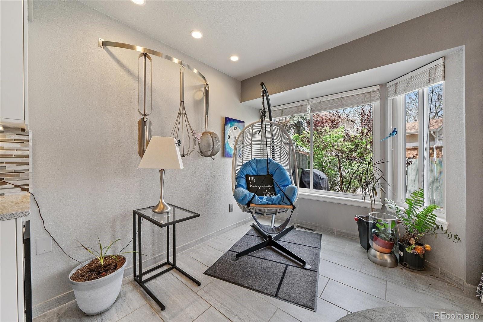 MLS Image #13 for 1571 s trenton court,denver, Colorado
