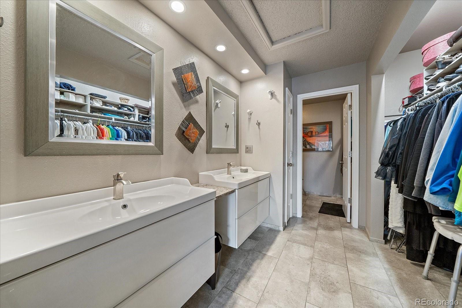 MLS Image #23 for 1571 s trenton court,denver, Colorado