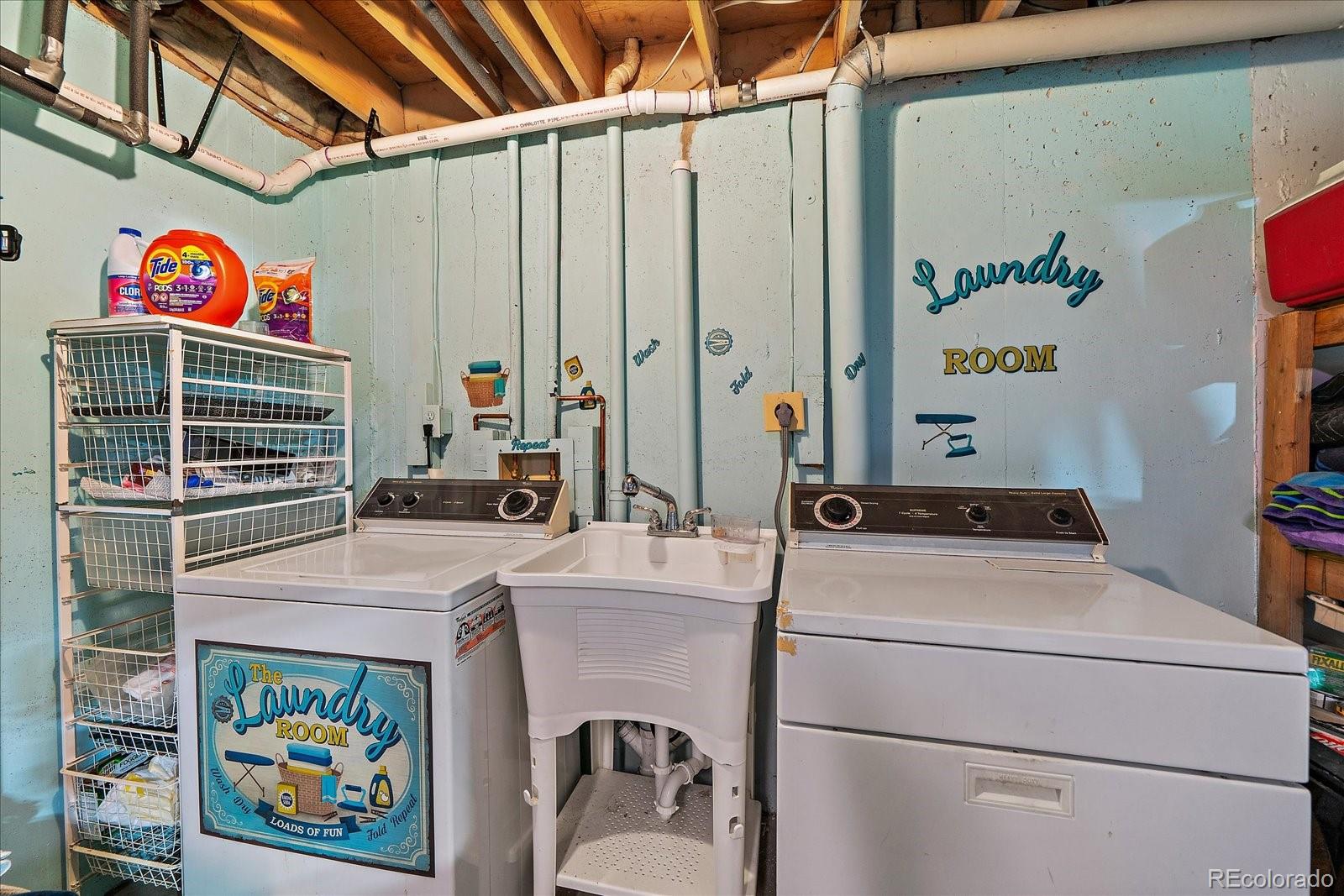 MLS Image #29 for 1571 s trenton court,denver, Colorado