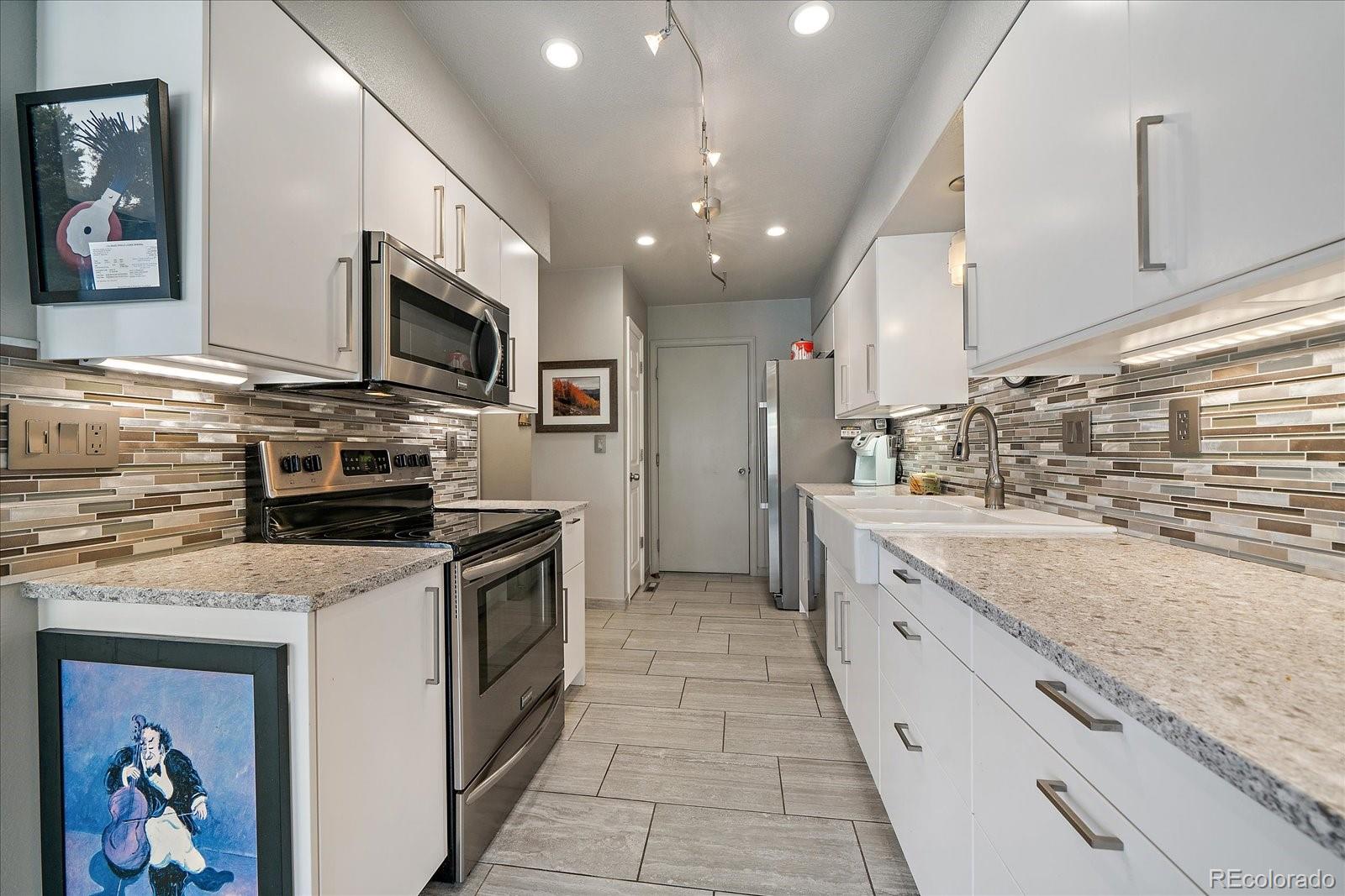 MLS Image #4 for 1571 s trenton court,denver, Colorado