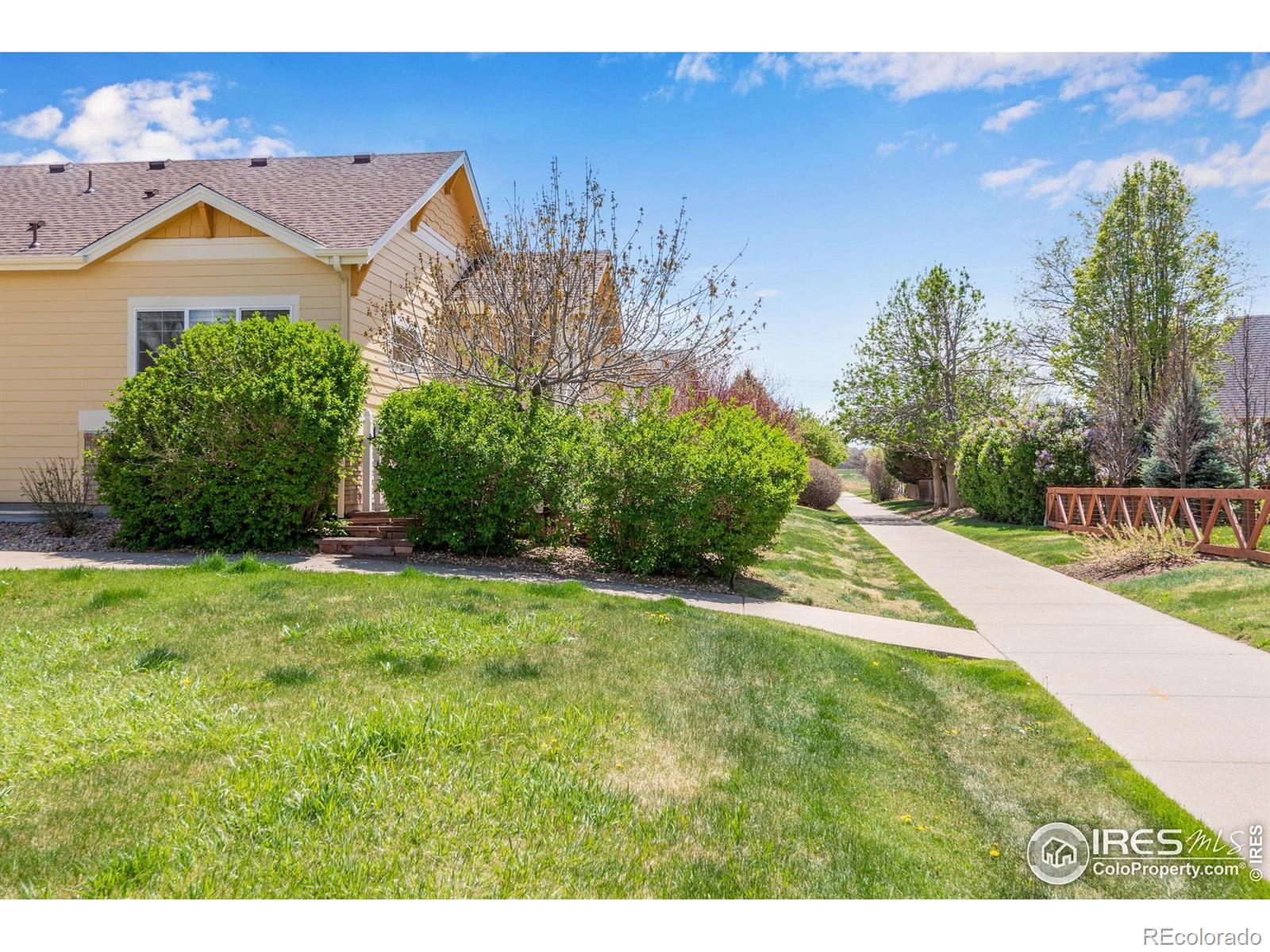 MLS Image #4 for 1038  village circle,erie, Colorado