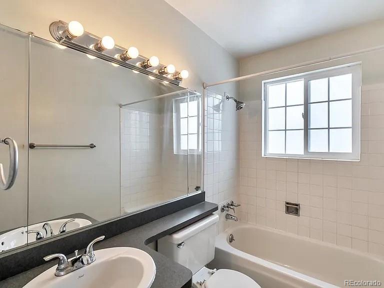 MLS Image #11 for 9135 w maplewood avenue,littleton, Colorado