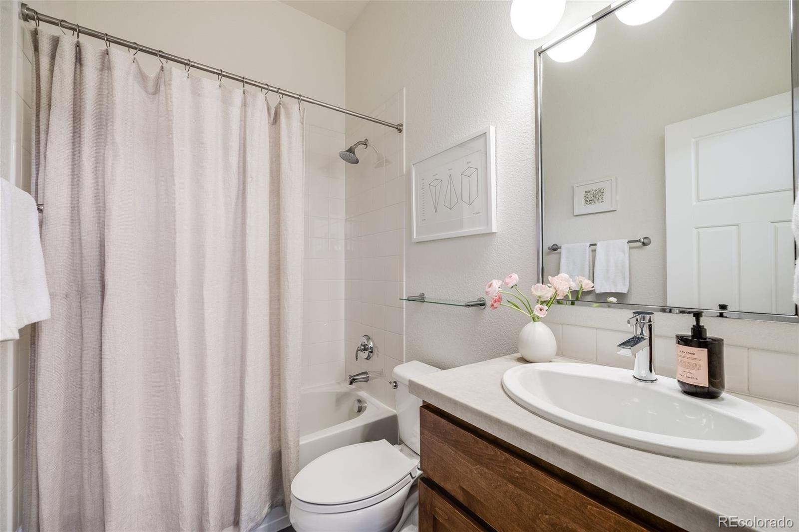 MLS Image #14 for 2777  ironton street,denver, Colorado