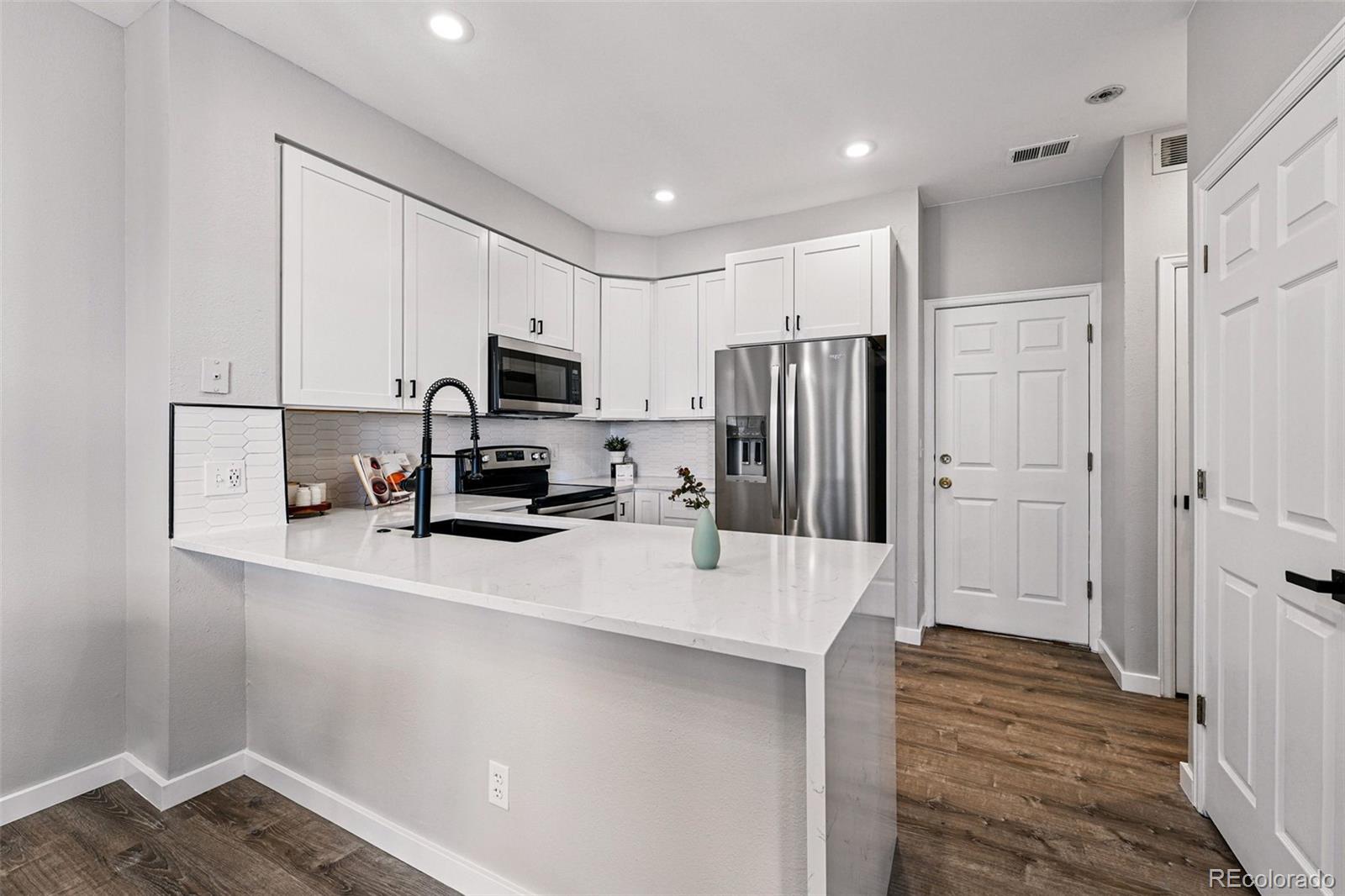 MLS Image #13 for 5555 e briarwood avenue 2604,centennial, Colorado