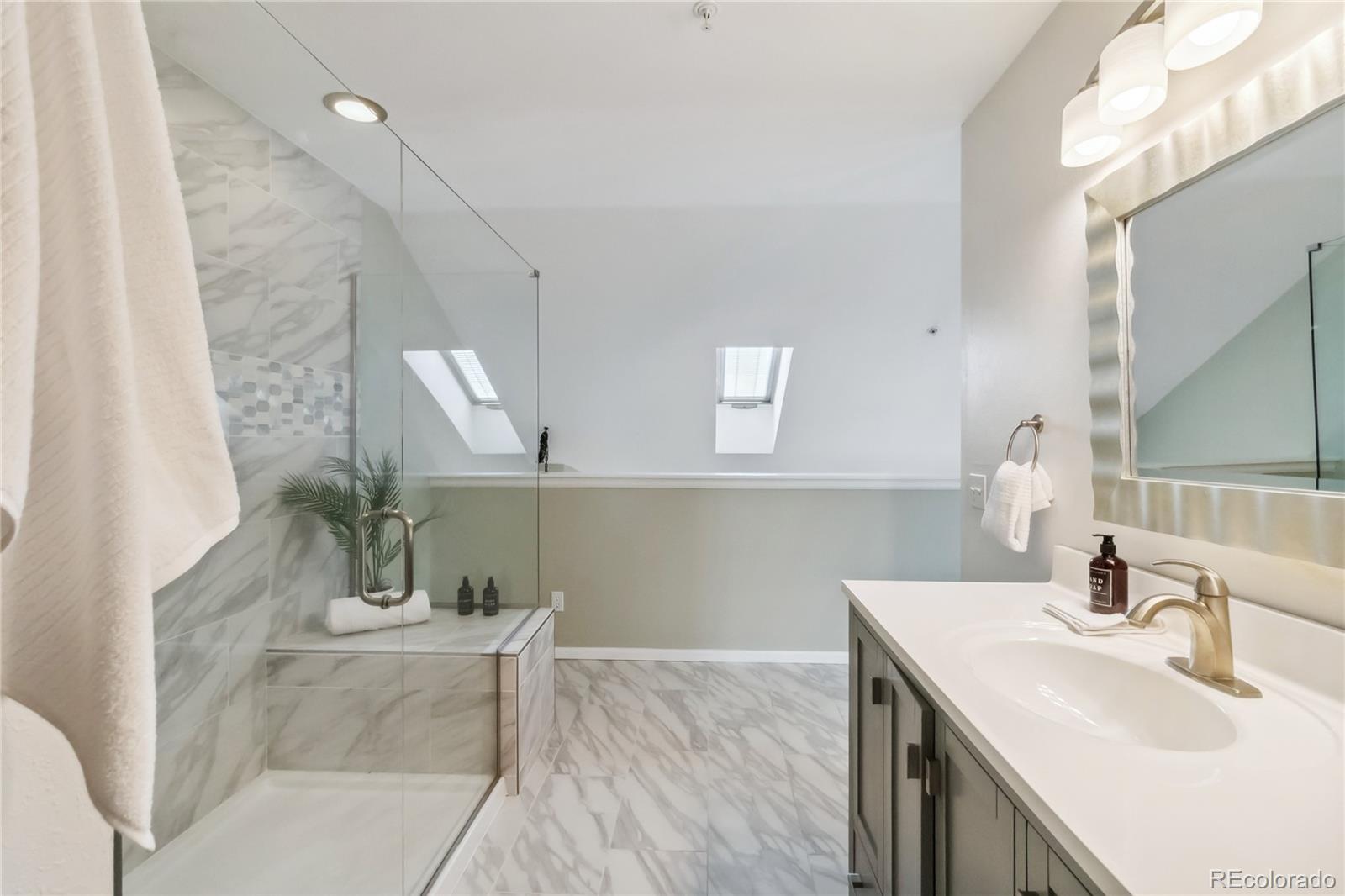 MLS Image #12 for 10550 w jewell avenue 301,lakewood, Colorado