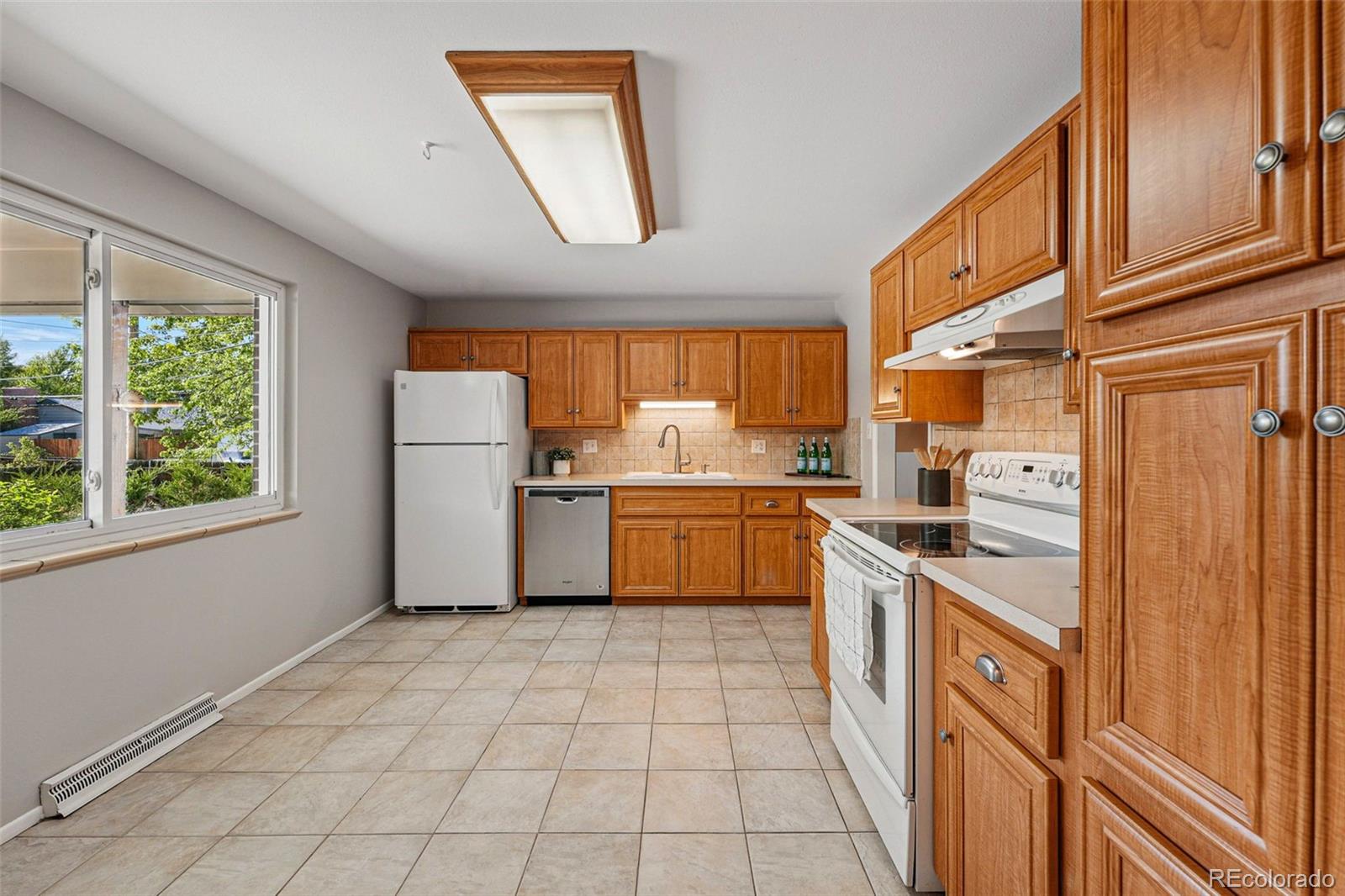 MLS Image #13 for 1905 s linden court,denver, Colorado