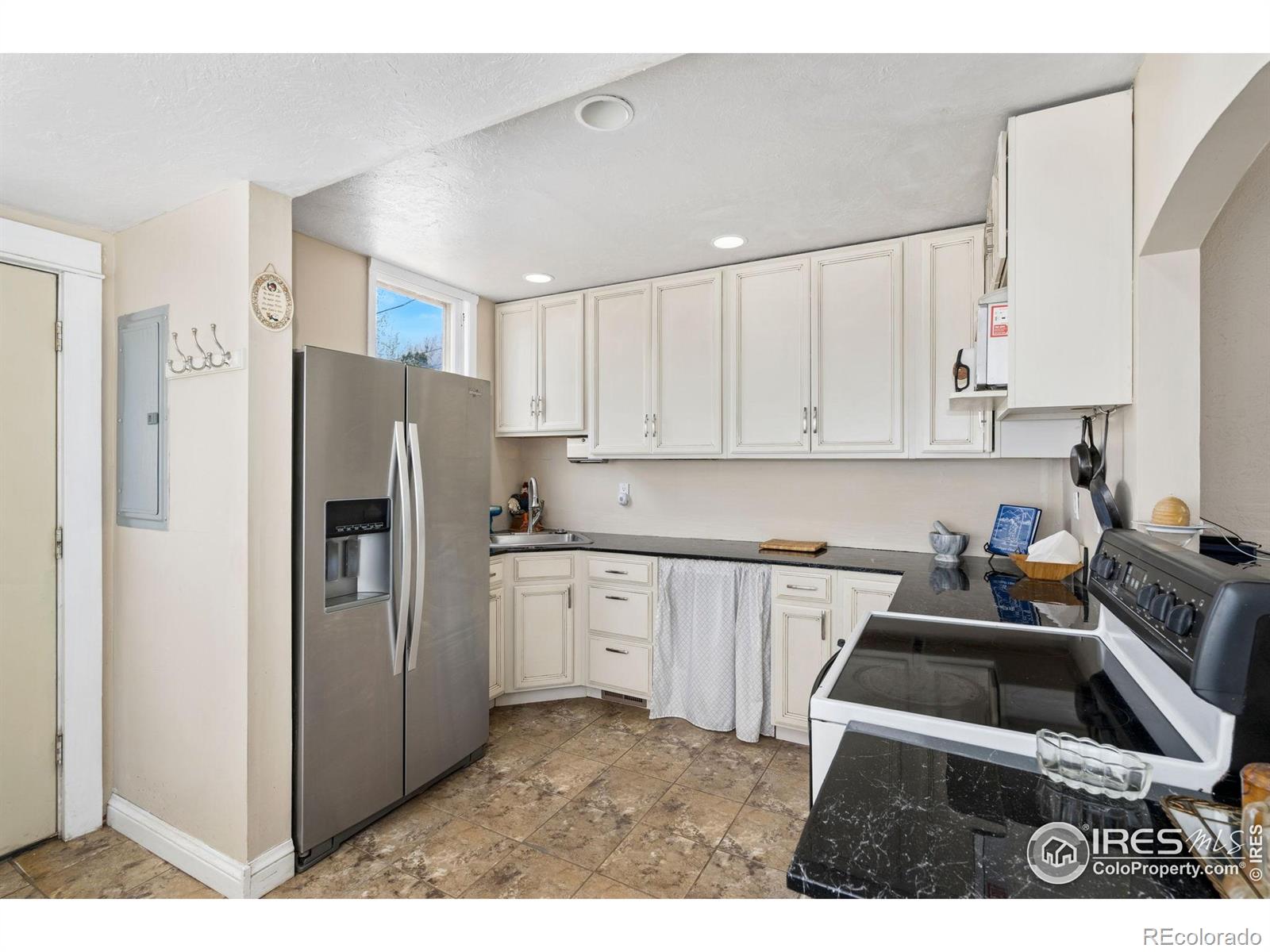 MLS Image #11 for 606  elm street,windsor, Colorado