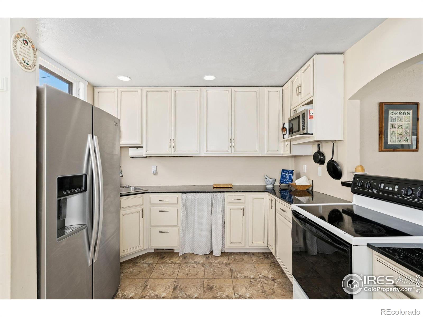 MLS Image #12 for 606  elm street,windsor, Colorado