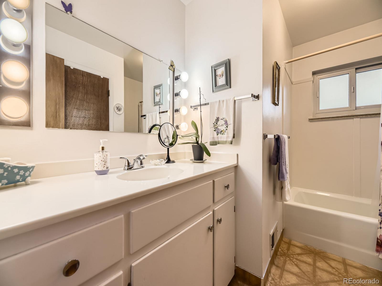 MLS Image #12 for 5721  everett street,arvada, Colorado